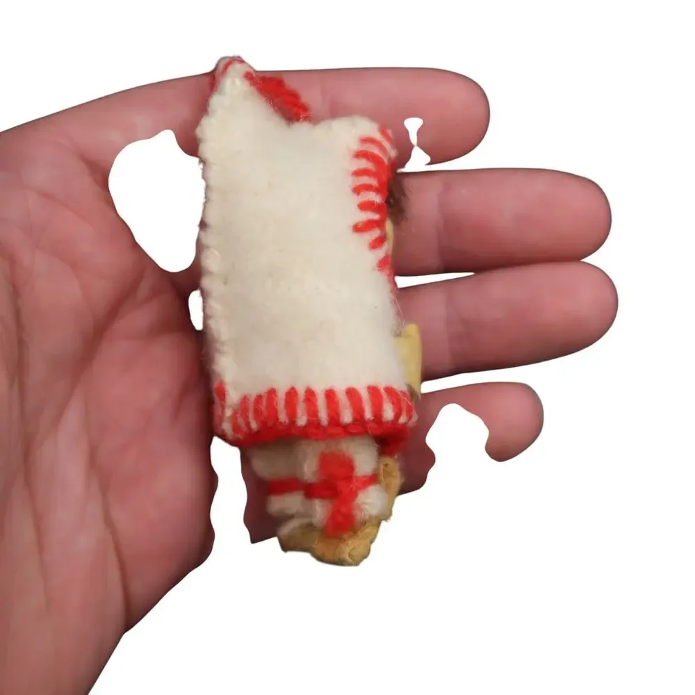 Inuit First Nations Miniature Doll Artisanat Handmade Artisan Vintage
